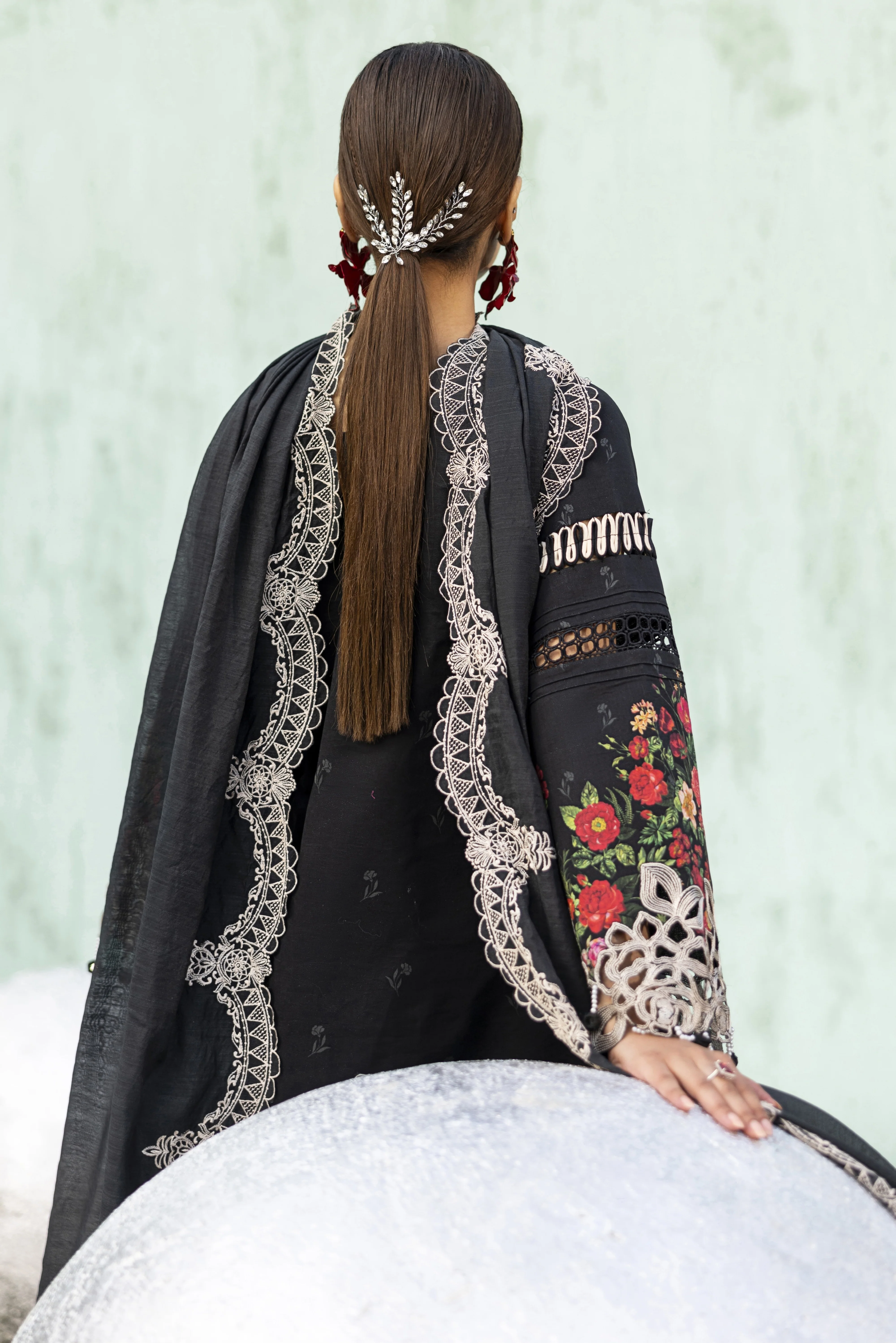 IB-02 | 3 PC LAWN - Image 7
