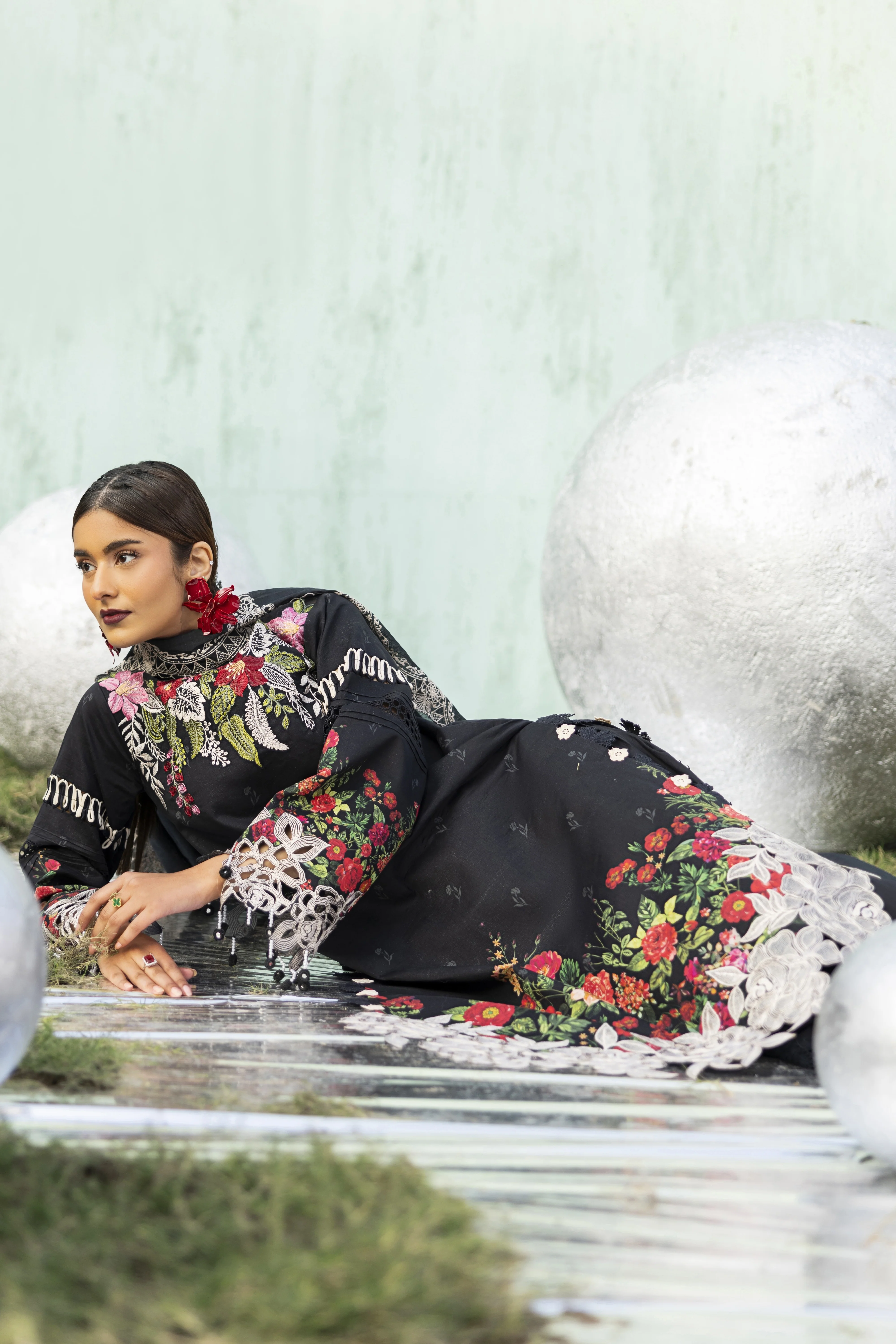 IB-02 | 3 PC LAWN - Image 8