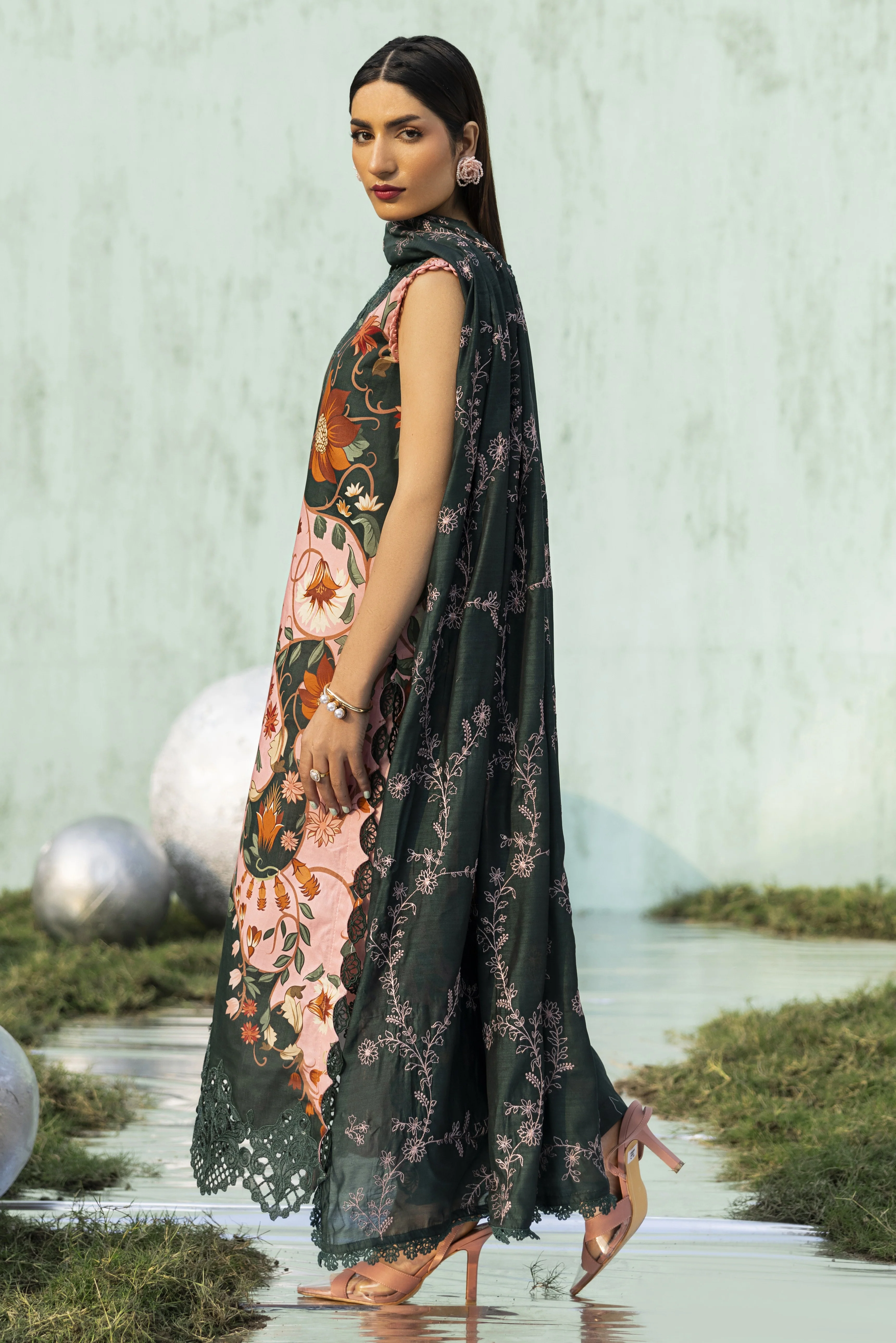 IB-05 | 3 PC LAWN - Image 3