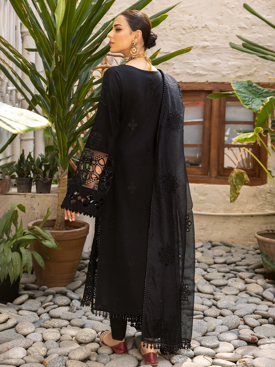 LLE - 01 | Unstitched 3 PC - Image 4