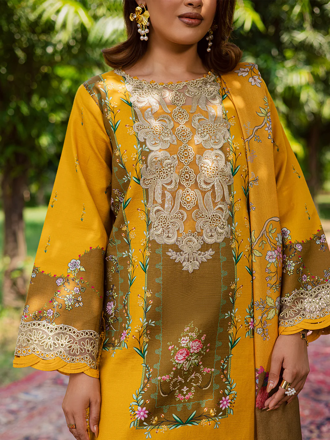 SAR-14 | 3 PC Khaddar - Image 4