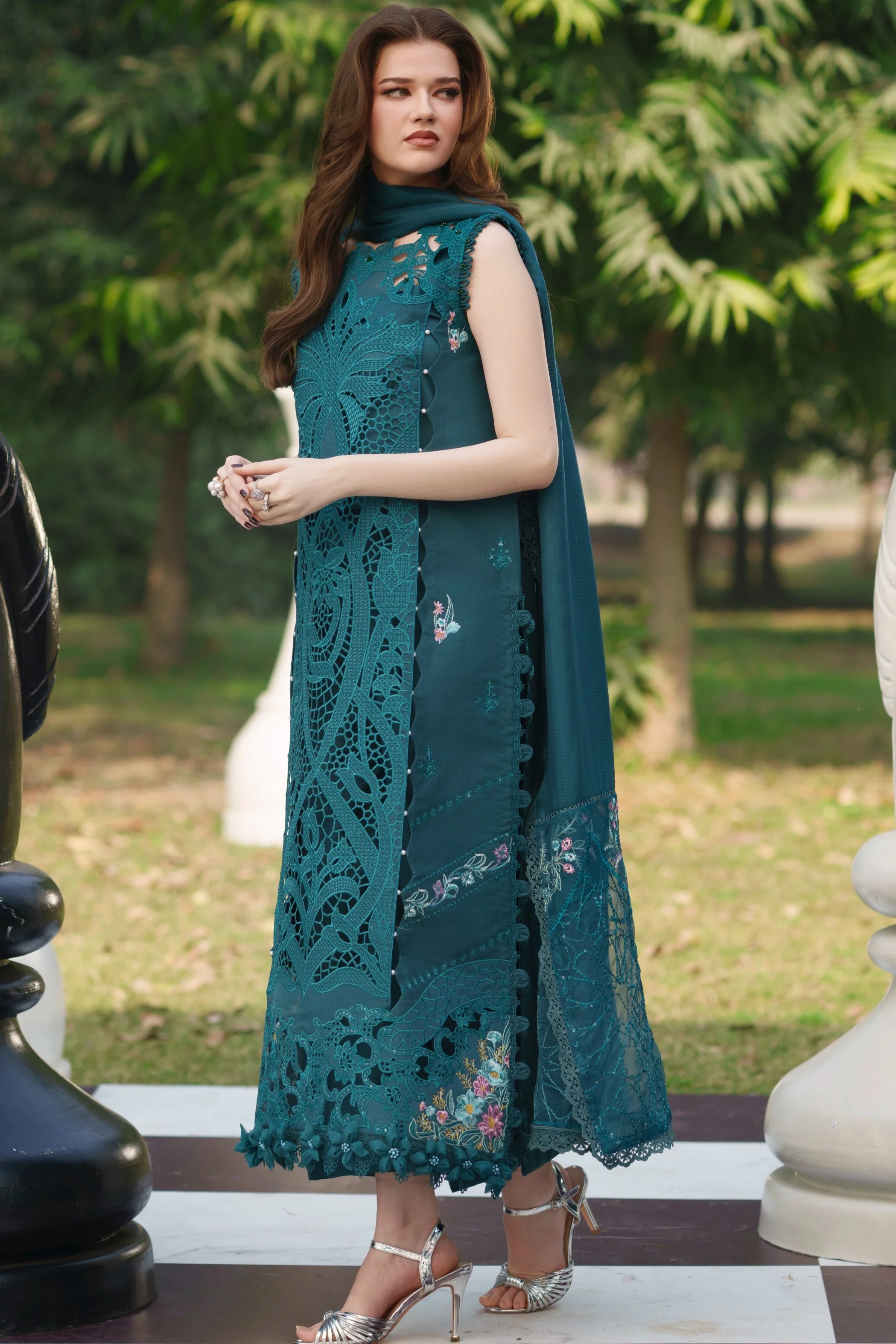 SQ-04 | 3 PC LAWN - Image 3