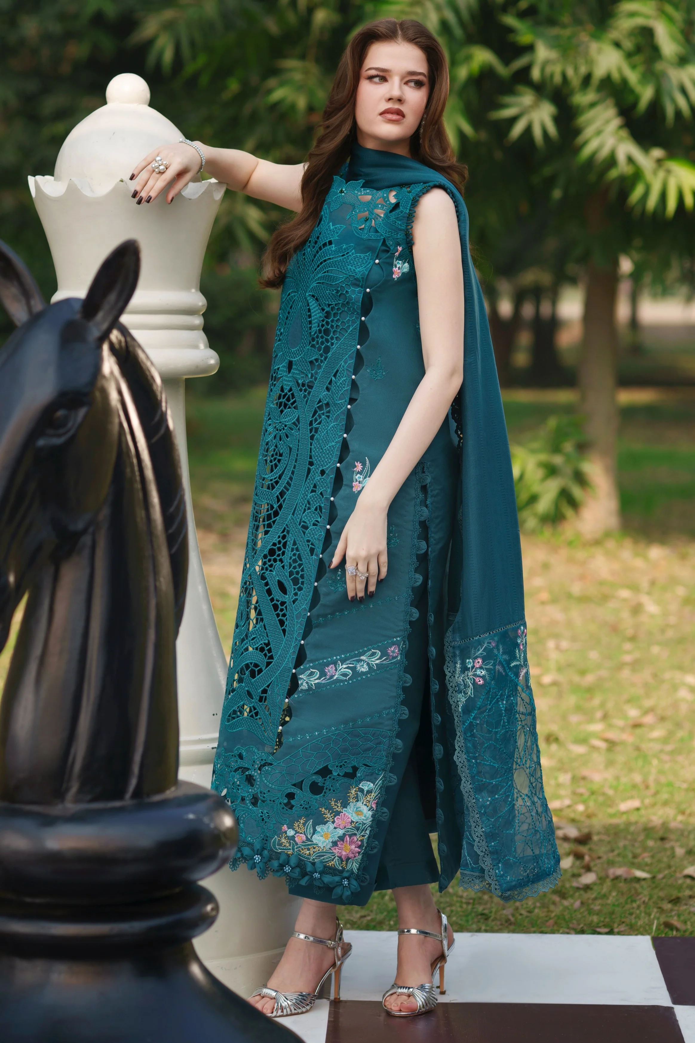 SQ-04 | 3 PC LAWN - Image 4