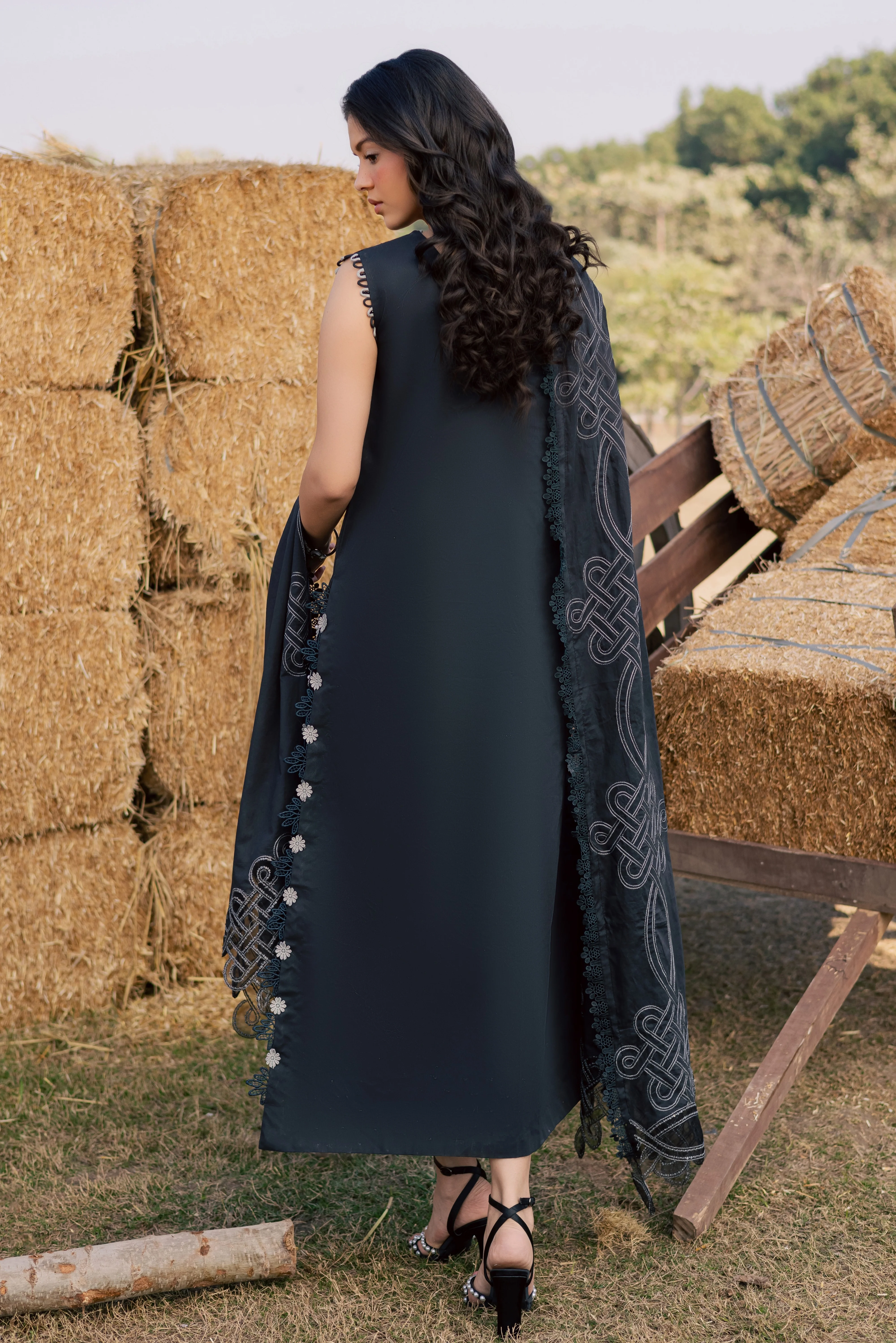 SQU-14 | 3 PC LAWN - Image 4